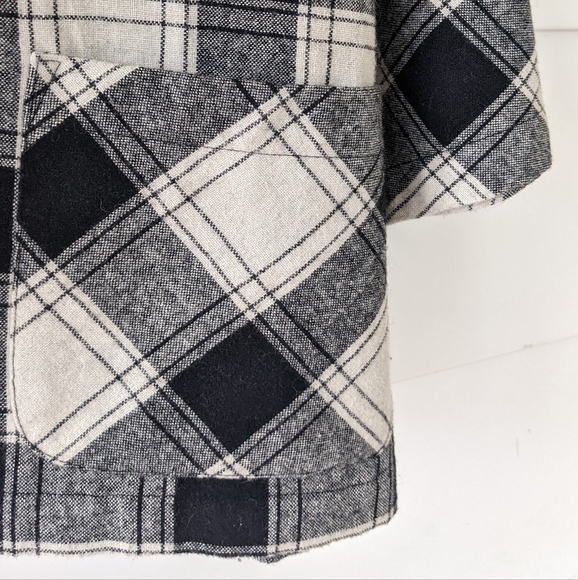 Coldwater Creek Women's Black Plaid Cape  Blazer Jacket, Size PS - Picture 8 of 11